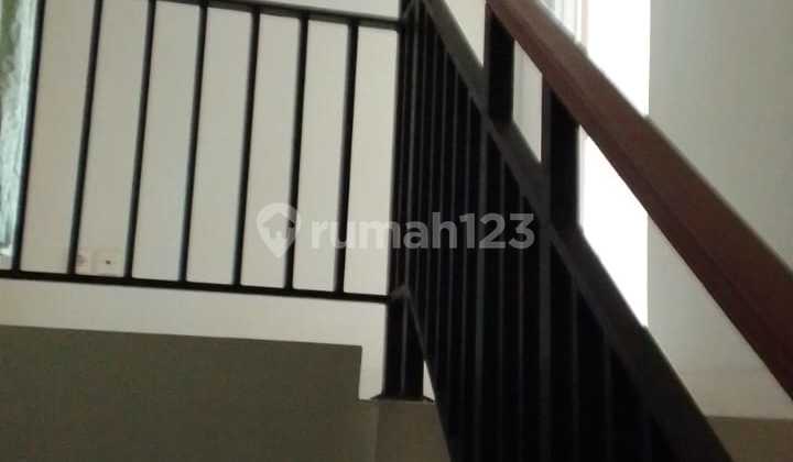 Disewa Rumah Murah 2 Lantai Cluster Teresta Dekat Pusat Kuliner, Metland Menteng, Cakung 011 2