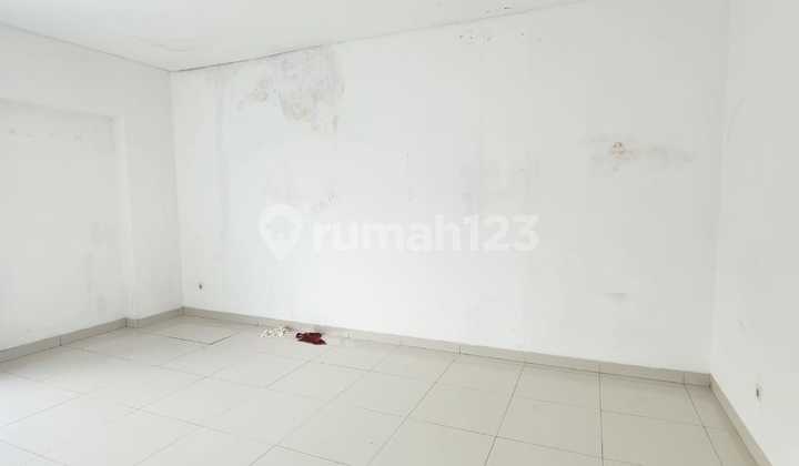 Modern Residential House for Rent Super Spacious - Palm Spring Cluster Near Commercial Area Jakarta Garden City, Cakung 028 2