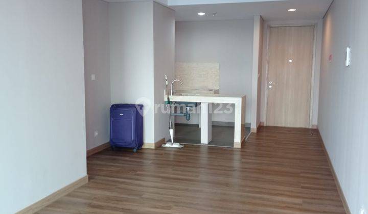 Disewa Apartemen Holland Village 2BR Semi Furnished Cempaka Putih 012 1