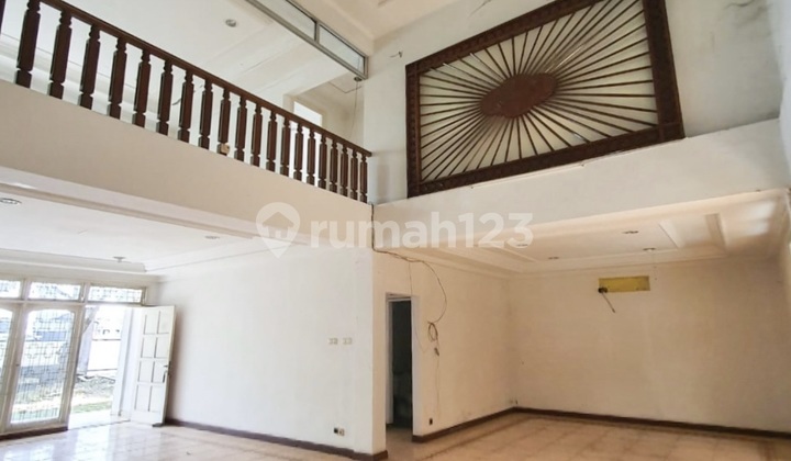 JARANG ADA Rumah Bangunan Lama, Cocok untuk Bangun atau Renova Total, Dijual di JL CIPAKU Kebayoran Baru, Jakarta Selatan 2