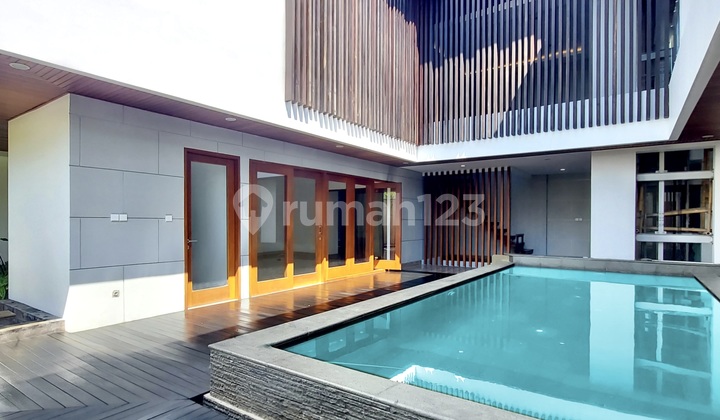 Villa Tropical Luxury House Pondok Indah, Jakarta Selatan