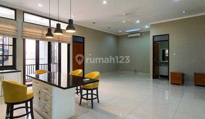 Bagus Dan Siap Huni, Dijual Rumah 2 Lantai Terawat Siap Huni di Area Senopati Kebayoran Baru, Jalan Ciniru, Jakarta Selatan 1