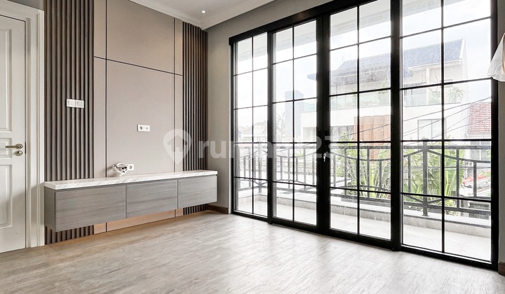 Pondok Indah Beautiful Luxury Property! For Sale Beautiful Luxury Residential Home High-Spec Material Semi Furnished Ready to Occupy in an Elite Housing Premium Location in Pondok Indah, South Jakarta. Pondok Indah Beautiful Luxury Property! For Sale Beautiful Luxury Residential Home High-Spec Material Semi Furnished Ready to Occupy in an Elite Housing Premium Location in Pondok Indah, South Jakarta.