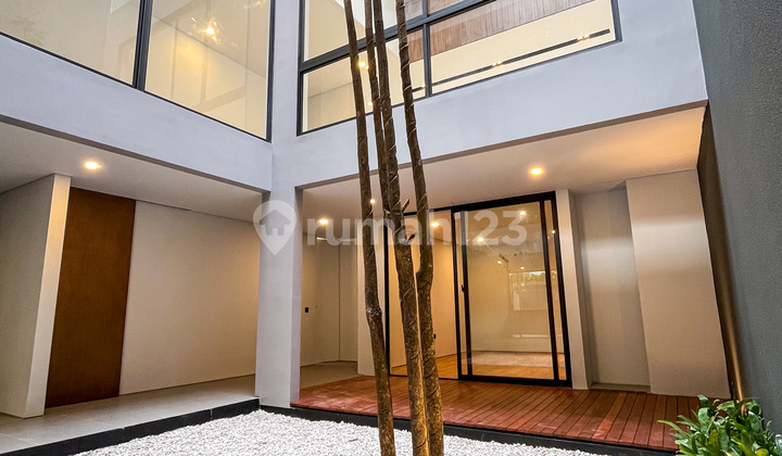 Last Unit! Tropical Aesthetic House Kemang Dalam, South Jakarta 2