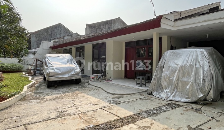 BEST PRICE!! Rumah Secondary di area Kebayoran Baru, Jakarta Selatan. JL Panglima Polim