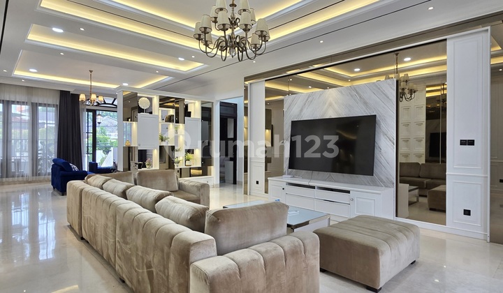 Top Luxurious Listing! Luxury American Classic Kebayoran Baru 2