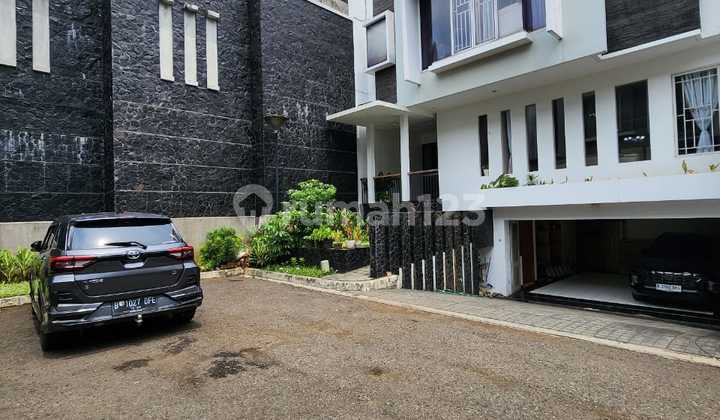 Brawijaya Townhouse 200 Meter ke Kemang Village dan MRT, Kebayoran Baru, Jakarta Selatan 2