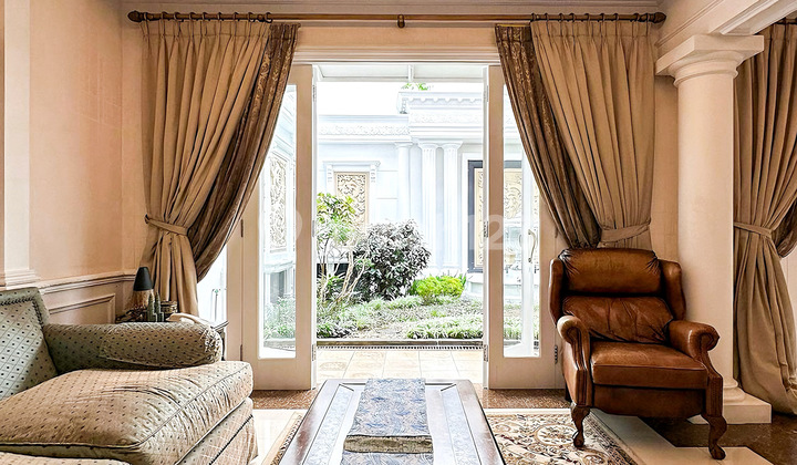Alam Asri Beautiful Luxury House Near Pondok Indah Mall, South Jakarta 2