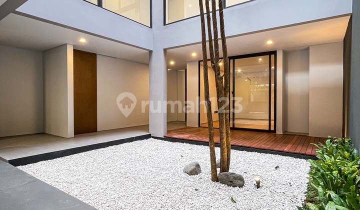 Last Unit! Tropical Estetik House Kemang Dalam, Jakarta Selatan