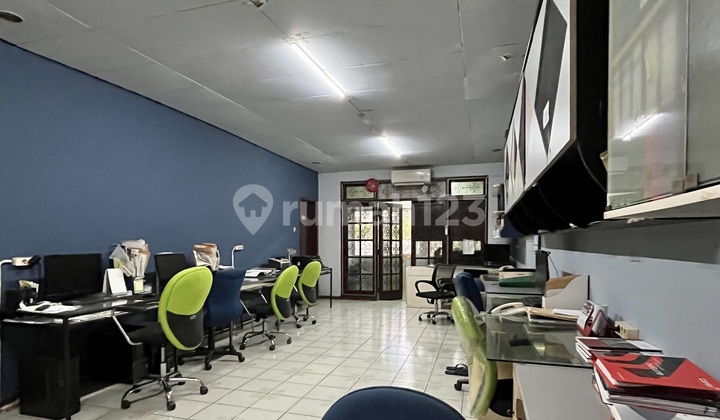LOKASI PREMIUM!! Rumah Luas Tanah Besar Harga Menarik di JL LAMANDAU, Kebayoran Baru Jakarta Selatan 2