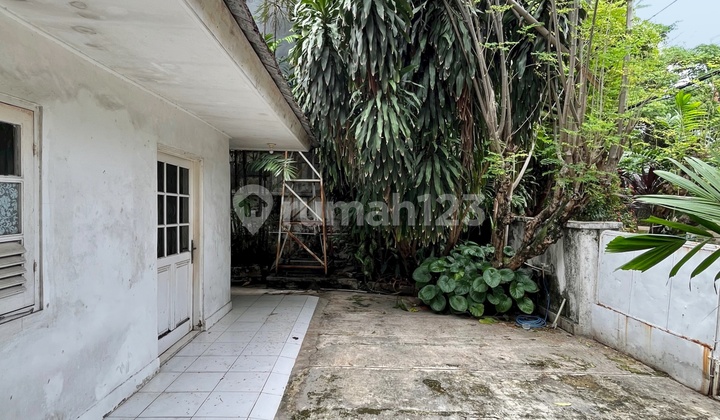 Hitung Tanah, Dijual Rumah di Jalan Dempo, Kebayoran Baru, Jakarta Selatan