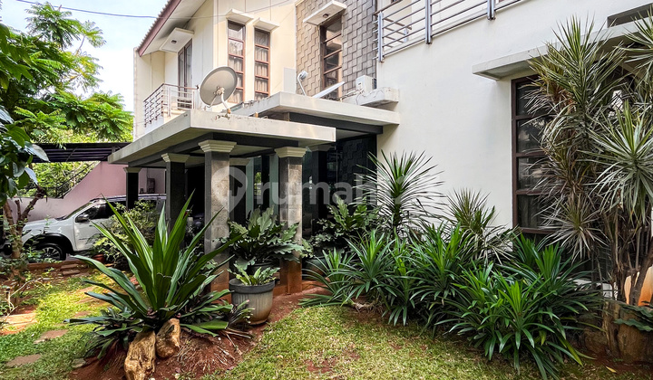 Dijual Rumah Terawat Bagus Cantik Lokasi Prime Area Elit Strategis Cocok untuk Hunian atau Usaha di Jalan Panglima Polim, Kebayoran Baru, Jakarta Selatan