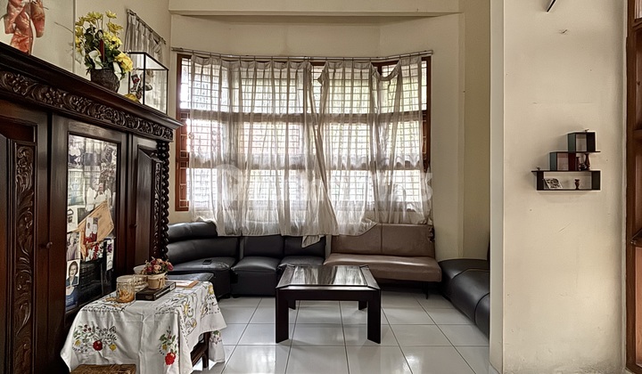 JARANG ADA!! Rumah Harga Menarik di area Kebayoran Baru! at Jalan HANG LEKIR 2