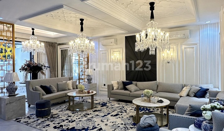 Rumah American Classic Cantik Mewah, Dijual Rumah Bangunan 2 Lantai Mewah Siap Huni di Area Kebayoran Baru, Panglima Polim, Jakarta Selatan