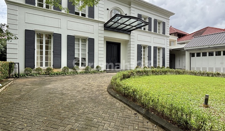 Di Sewakan/ Di Kontrakan Rumah American Classic Cantik, Rumah Luas dan Besar, Taman Besar, Akses Jalan Lebar di Cipete, Jakarta Selatan 2