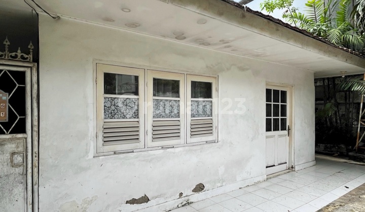 HARGA MENARIK! Rumah Hitung Tanah di area Kebayoran Baru at Jalan Dempo, Jakarta Selatan 2