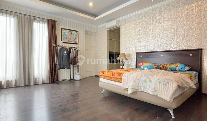 Rumah Cantik Siap Huni, Dijual Rumah Bangunan 3 Lantai Siap Huni Dan Garasi Besar di Area Pondok Indah, Sekolah Kencana, Jakarta Selatan 2