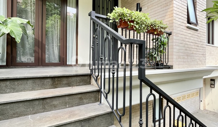 Di Sewakan/Kontrakan Rumah Cantik di Dalam Komplek, Fasilitas Lengkap, Siap Huni Semi Furnished di Area Bangka Kemang, Jakarta Selatan 2