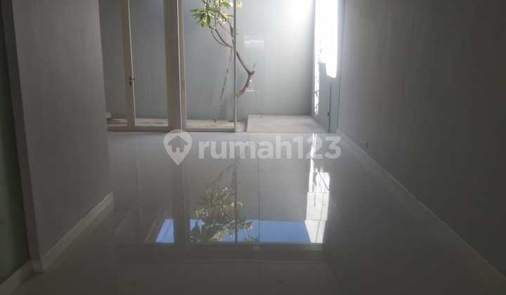 Affordable 2-Story Minimalist Modern Semi-Furnished Ready-to-Occupy Home Near Ciputra University in Stonegate Park, Citraland Utama, West Surabaya. 2