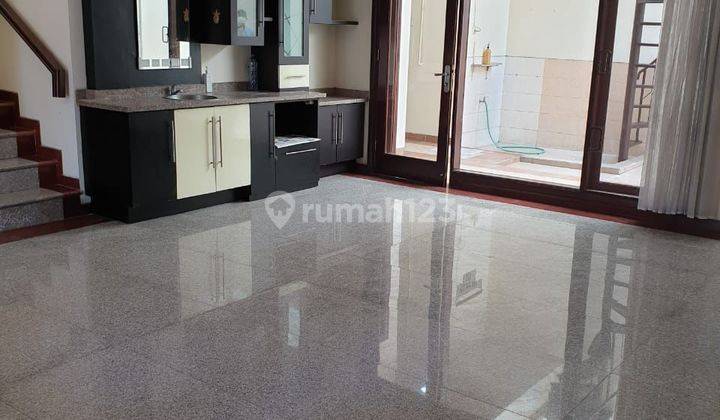 Rumah Murah Semi Furnish Baru Renovasi 2 Lantai Siap Huni Dekat Gwalk Di Villa Sentra Raya Citraland Surabaya Barat 2