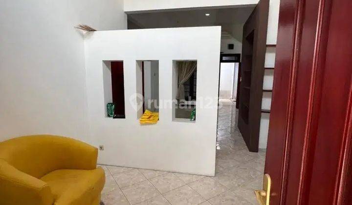 Rumah Murah 2 Lantai Minimalis Semi Furnish Siap Huni Dekat Gwalk Di Villa Taman Telaga Citraland Surabaya Barat 2