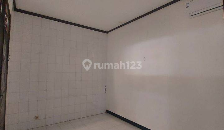 Rumah Murah 1,5 Lantai Minimalis Semi Furnished Siap Huni Dekat Pasar Modern Di Alam Hijau Citraland Surabaya Barat 2