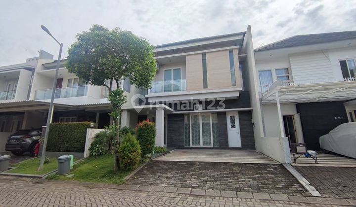 Rumah Murah 2 Lantai Minimalis Modern Semi Furnished Siap Huni Dekat Pasar Modern Di Woodland Citraland Surabaya Barat 1