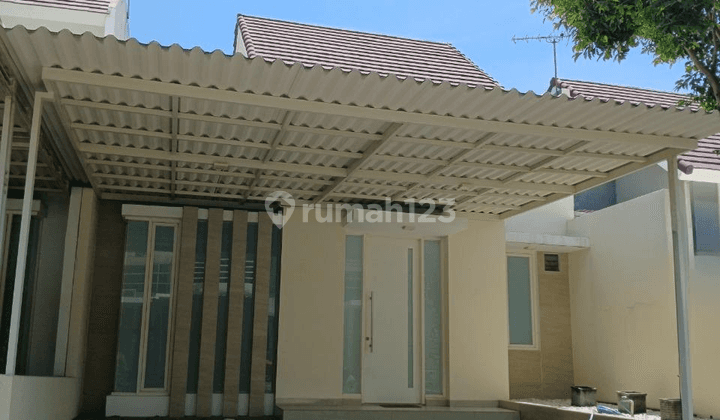 Rumah Murah 1,5 Lantai Minimalis Modern Semi Furnished Siap Huni Dekat Pasar Modern Di Taman Puspa Raya Citraland Surabaya Barat 1