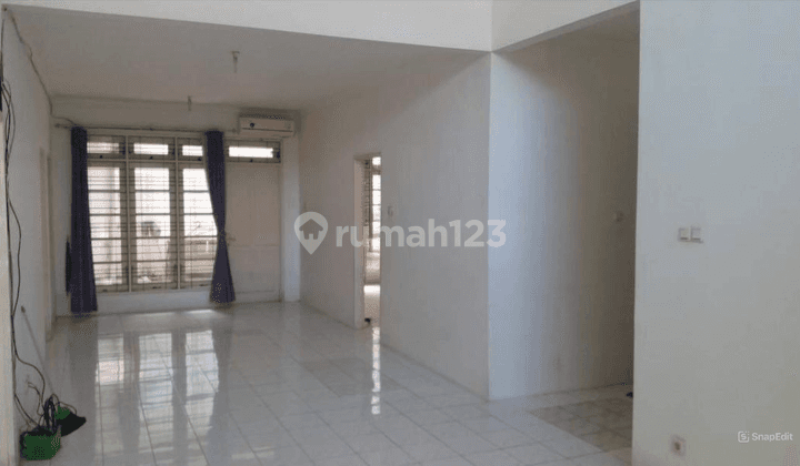 Rumah Murah 1 Lantai Minimalis Semi Furnished Dekat Gwalk Di Villa Taman Telaga Citraland Utama Surabaya Barat 2