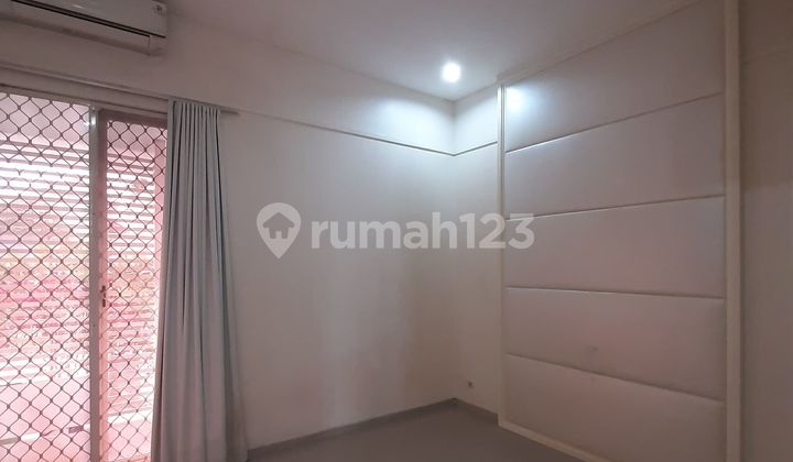 Affordable 2-Story Minimalist Semi-Furnished House Near Gwalk In Raffles Garden Citraland Utama West Surabaya 2