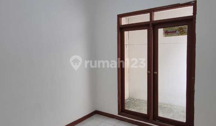 Affordable 1-Story Minimalist Ready-to-Occupy House Near Gwalk in Taman Puspa Raya Citraland Utama West Surabaya 2