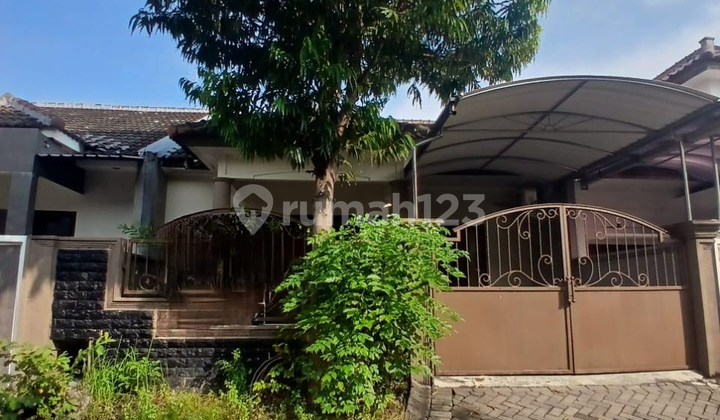 Affordable 1-Story Minimalist Semi-Furnished Ready-to-Occupy House Near Modern Market in Taman Puspa Raya, Citraland Utama, West Surabaya Affordable 1-Story Minimalist Semi-Furnished Ready-to-Occupy House Near Modern Market in Taman Puspa Raya, Citraland Utama, West Surabaya