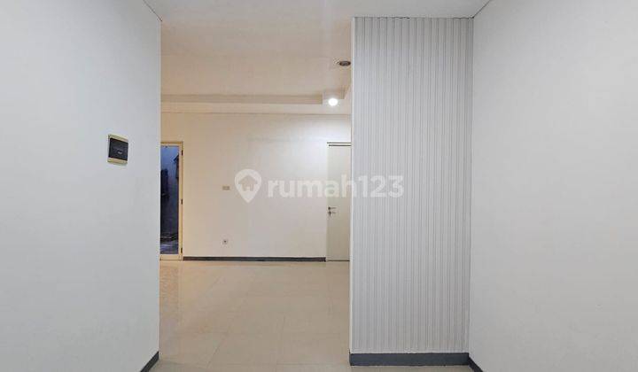 Rumah Murah 2 Lantai Minimalis Semi Furnished Dekat Pasar Modern Di Taman Puspa Raya Citraland Utama Surabaya Barat 2