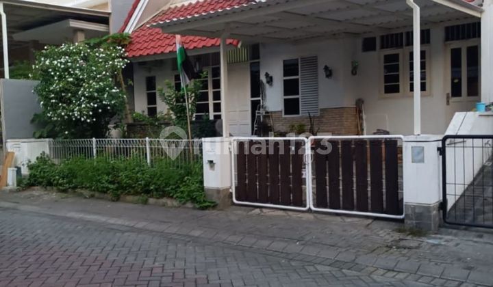 Affordable 1-Story Minimalist House Semi-Furnished Ready to Occupy Near Gwalk in International Village Citraland Utama West Surabaya