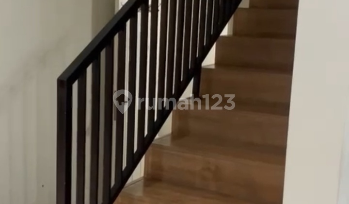 Affordable 2-Story Minimalist Fully Furnished Ready-to-Live Home In Royal Park Citraland Utama West Surabaya 2