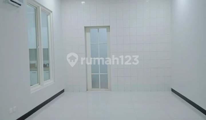 Rumah Murah 1 Lantai Minimalis Semi Furnished Siap Huni Dekat Gwalk Di Fullerton Citraland Utama Surabaya Barat 2