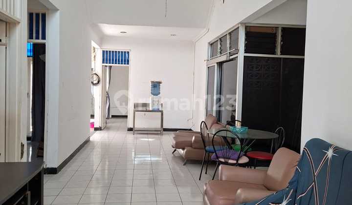 Affordable 1-Story Semi-Furnished House in International Village Citraland Utama West Surabaya 2
