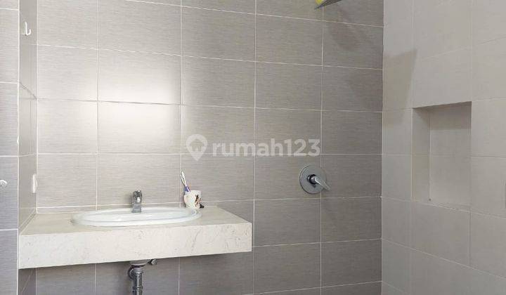 Rumah Murah 2 Lantai Siapl Huni Semi Furnished di Greenwich Royal Residence Wiyung Surabaya Barat 2