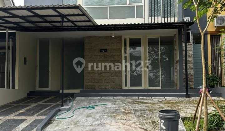 Affordable 2-Story Minimalist Semi-Furnished Ready-to-Occupy House Near Gwalk at Somerset Citraland Main, West Surabaya