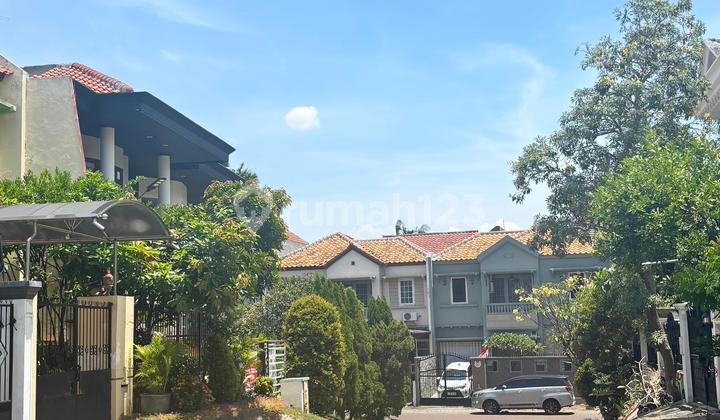 Affordable 2-Story Minimalist Unfurnished House Ready to Occupy Near Gwalk in Villa Sentra Raya Citraland Utama West Surabaya 2