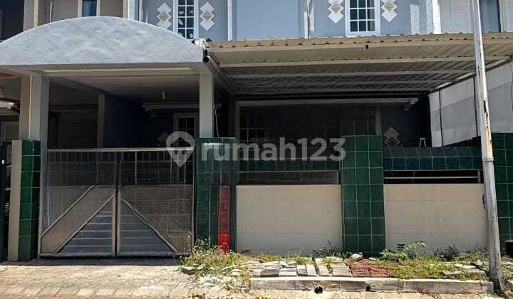 Affordable 2-Story Minimalist Unfurnished House Ready to Occupy Near Gwalk in Villa Sentra Raya Citraland Utama West Surabaya Affordable 2-Story Minimalist Unfurnished House Ready to Occupy Near Gwalk in Villa Sentra Raya Citraland Utama West Surabaya