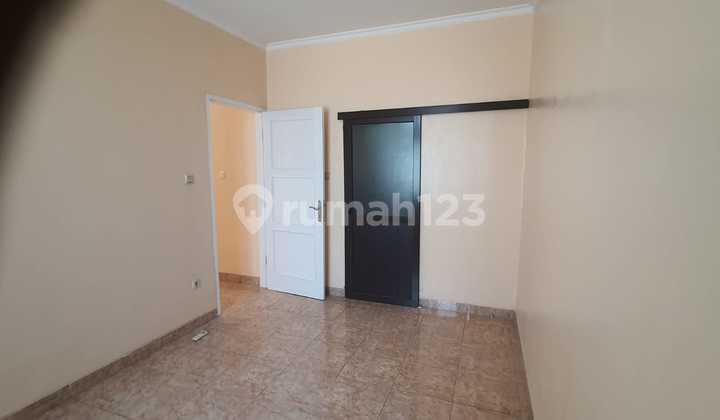 Beautiful House in Gading Serpong Fully Renovated Ready to Occup 2