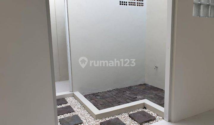 Rumah Cantik, Rapih 2 Lantai di Bukit Chedi, Kawaraci Tangerang 2