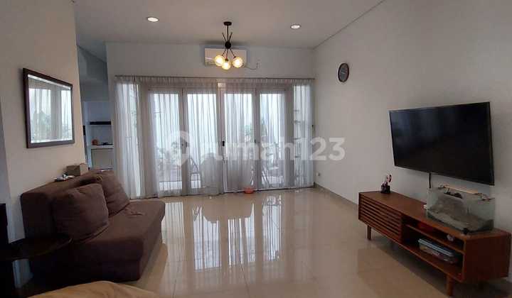 Rumah Cakep 2 Lantai Lengkap Siap Huni Lokasi Bagus di BSD