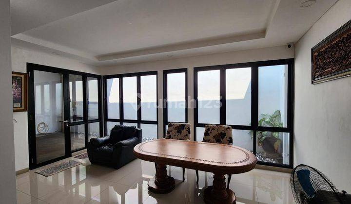 Turun Harga Rumah Modern Classic Full Furnished di Giri Loka Bsd 2