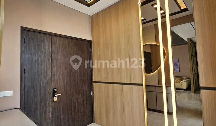 Rumah Mewah Di Cluster Lakewood Bsd Semi Furnish Ada Kolam Renang 2