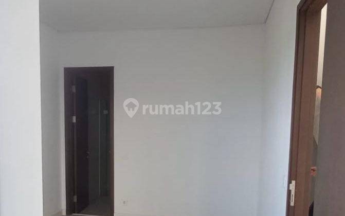 Dijual Rumah 3 Lantai Modern Bagus Siap Huni di The Zora Bsd 2