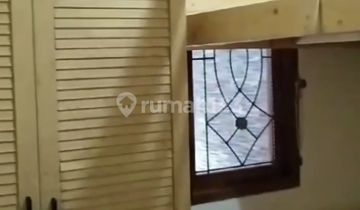 Dijual Rumah 2 Lt Cepaaattt Taman Royal Dijual Rumah 2 Lt Cepaaattt Taman Royal