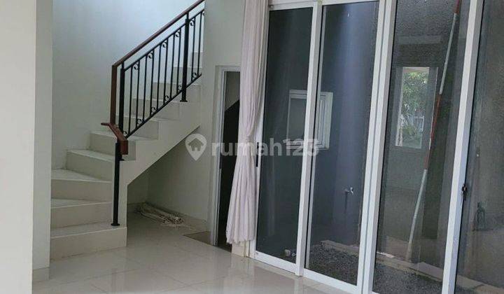 Di jual rumah di kawasan elit Banjar wijaya 1