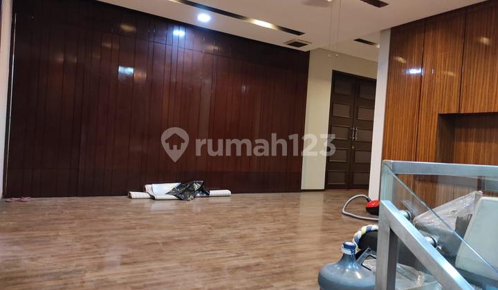 Dijual Rumah Mewah Full Furnish Banjar Wijaya 2